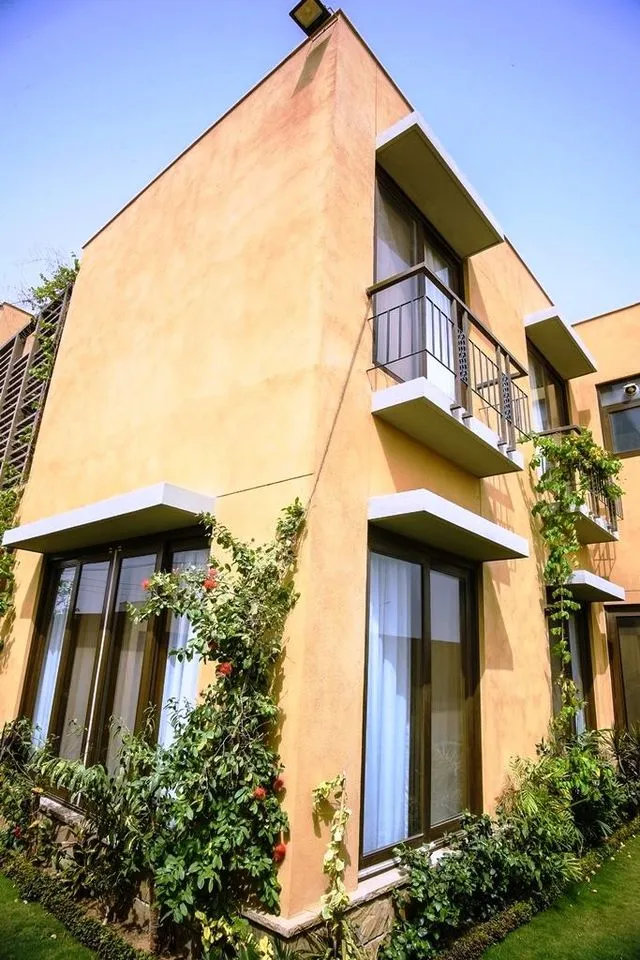 T. Khan Residence